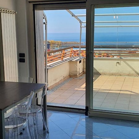 Attico Con Vista Su Genova Appartement Buitenkant foto