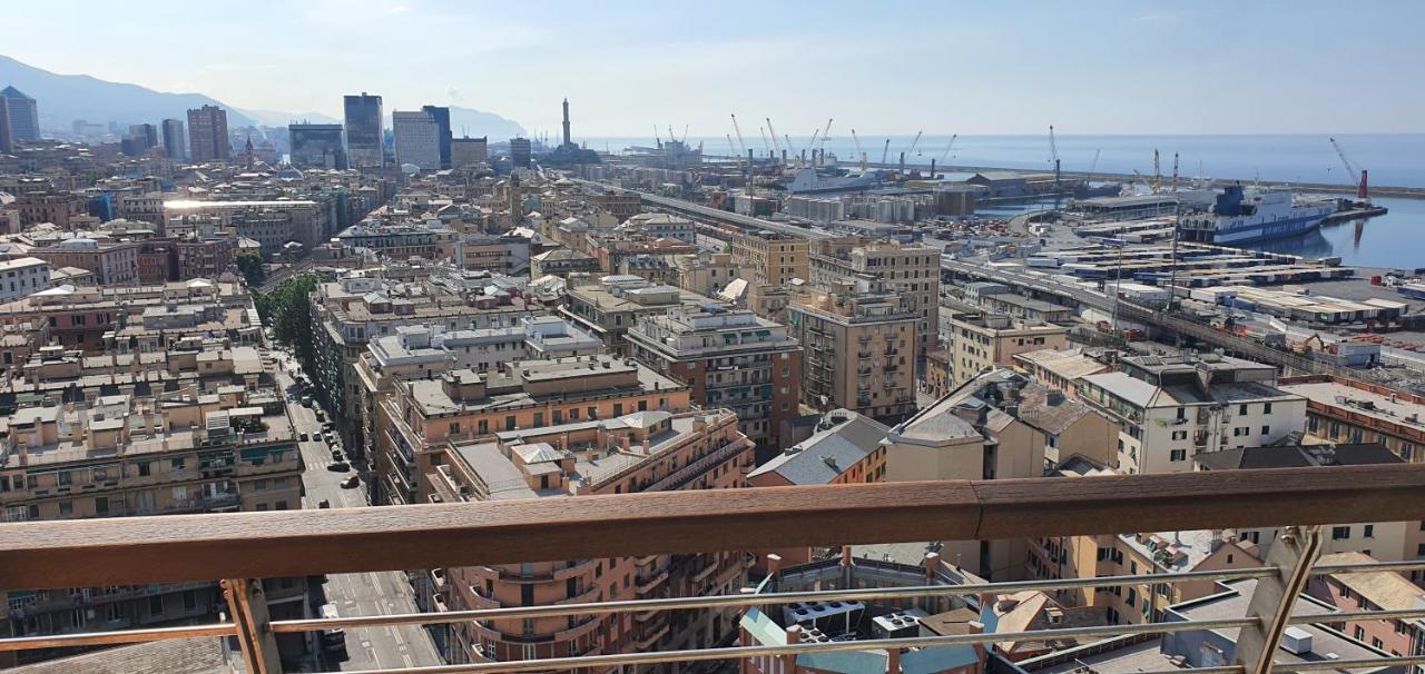 Attico Con Vista Su Genova Appartement Buitenkant foto